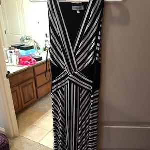 Black and white maxi dress. Barely worn. Size L
